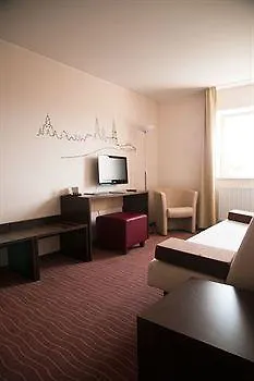 Bergwirtschaft Wilder Mann Hotel Und Restaurant Dresden